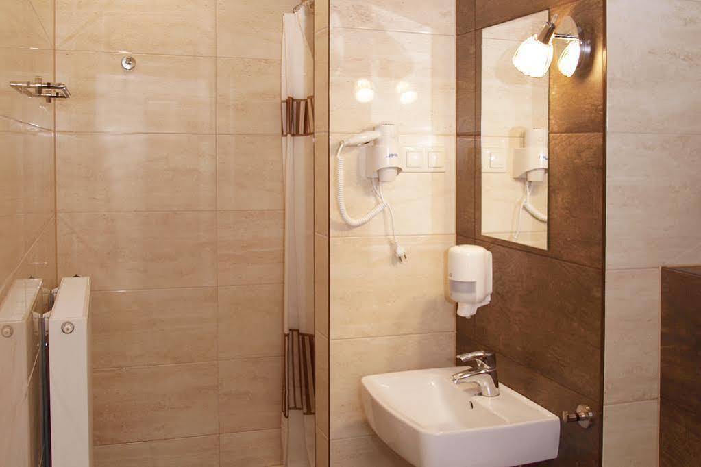 Smart2Stay Pod Lipami Warsaw Luaran gambar